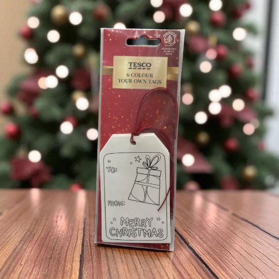 Picture of 6 x Christmas Colour Your Own Gift Tags With Red Twine NEW