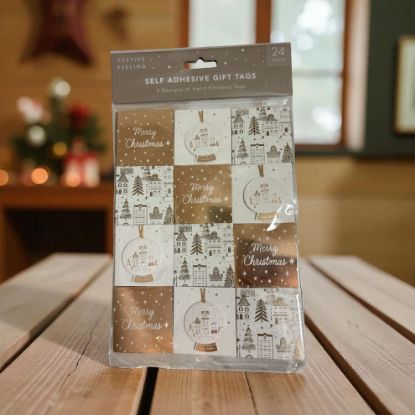 Picture of 24 x self adhesive Christmas gift tags gold & white designs